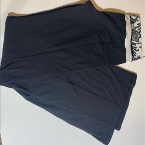 Lululemon athletica black white floral yoga pant m